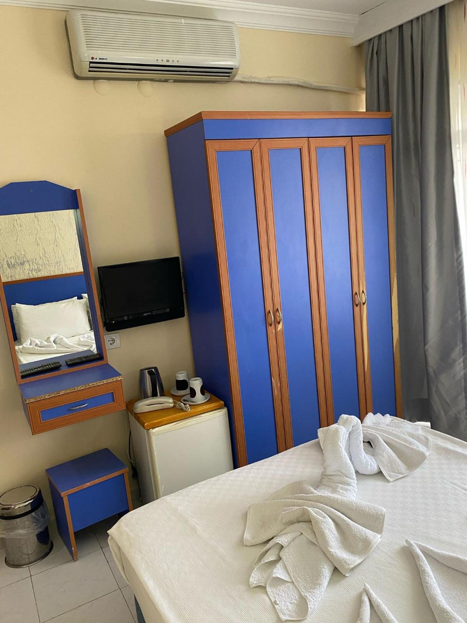 Dilhan Hotel Мармарис Екстериор снимка