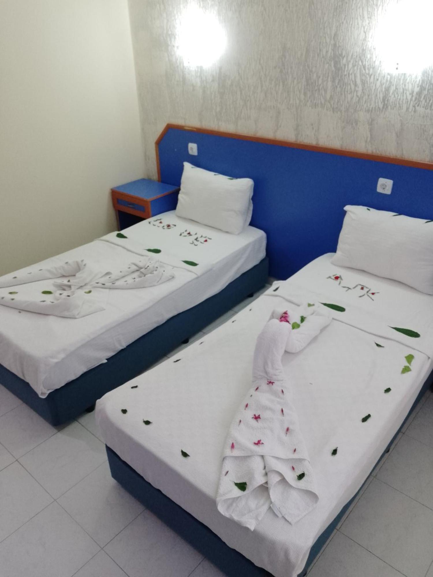 Dilhan Hotel Мармарис Екстериор снимка