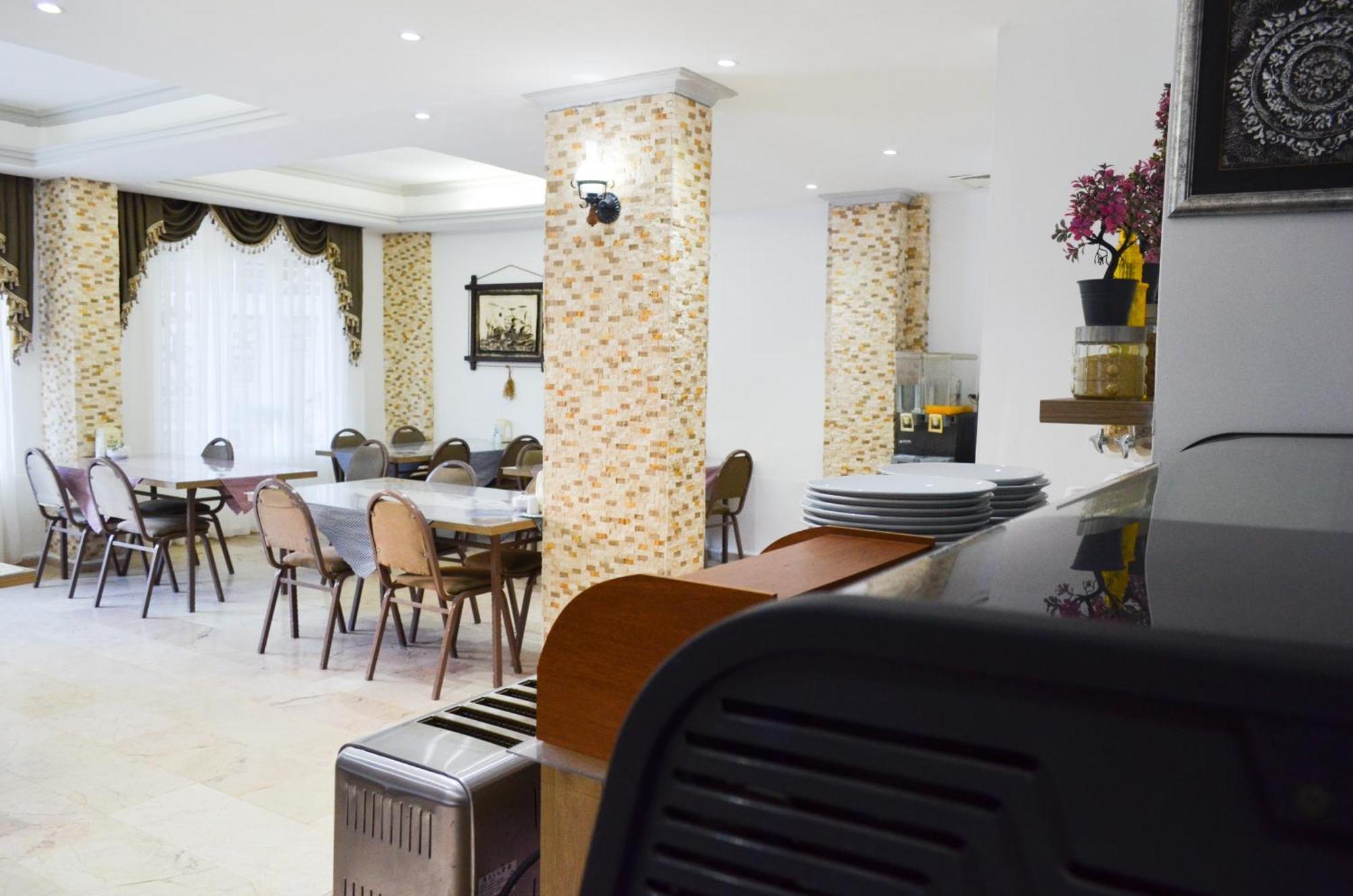 Dilhan Hotel Мармарис Екстериор снимка