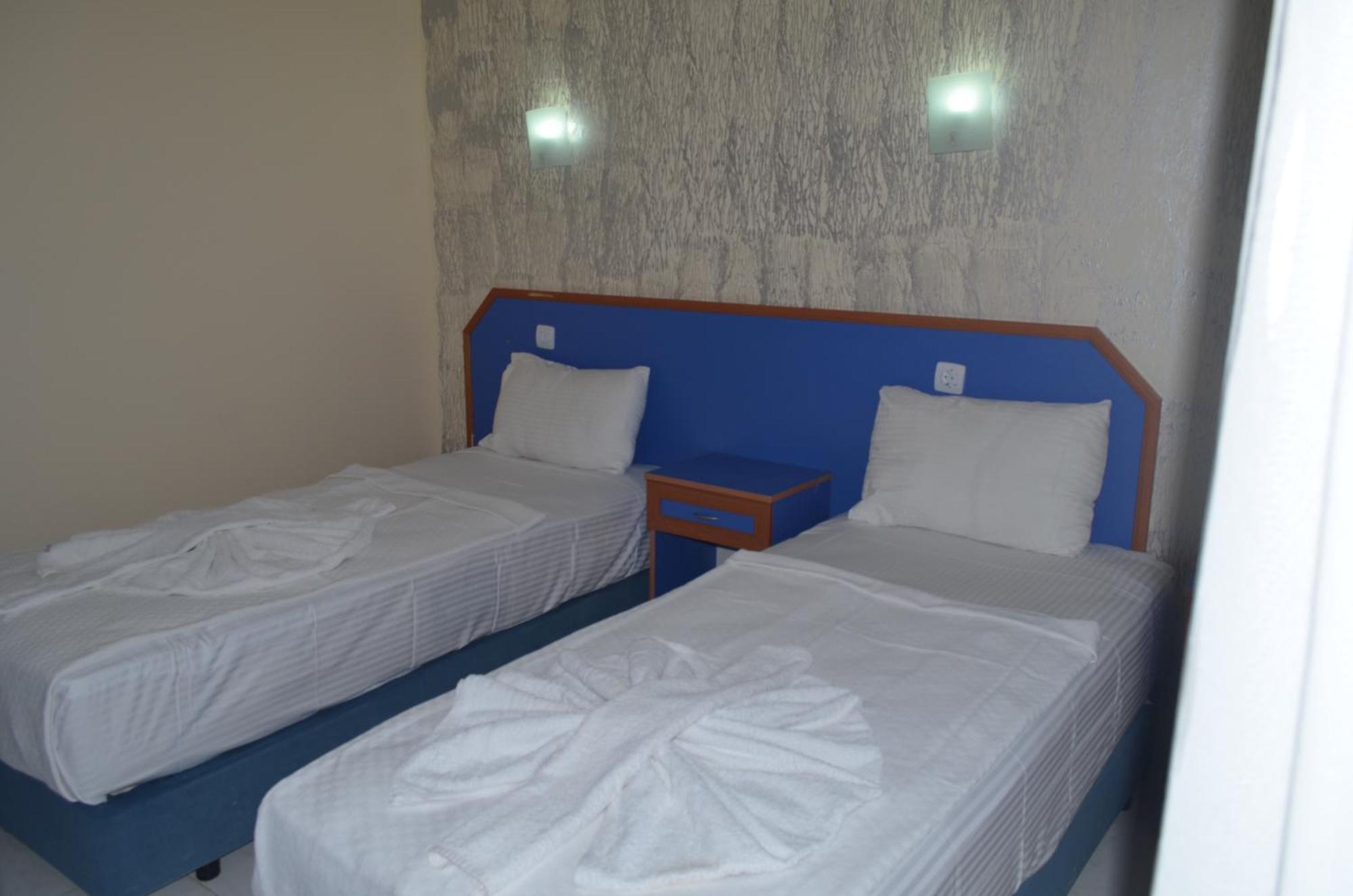 Dilhan Hotel Мармарис Екстериор снимка